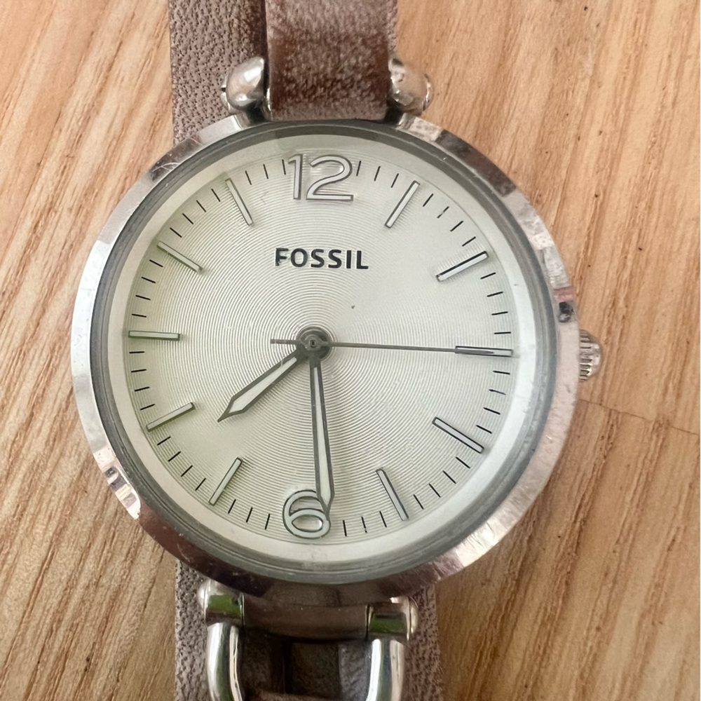 Fossil ladies triple strap brown leather bracelet watch NEW BATTERY